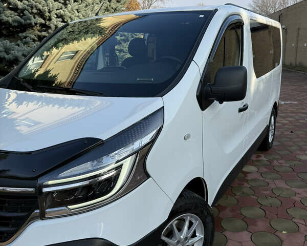 Белый Рено Трафик, объемом двигателя 2 л и пробегом 107 тыс. км за 24500 $, фото 35 на Automoto.ua