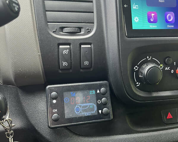 Белый Рено Трафик, объемом двигателя 1.6 л и пробегом 177 тыс. км за 18999 $, фото 40 на Automoto.ua