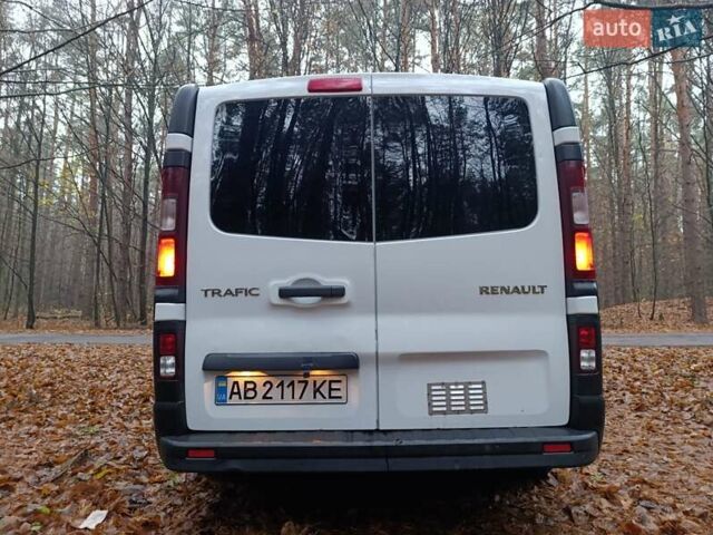 Белый Рено Трафик, объемом двигателя 1.6 л и пробегом 263 тыс. км за 15999 $, фото 35 на Automoto.ua