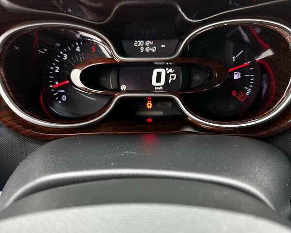 Белый Рено Трафик, объемом двигателя 2 л и пробегом 231 тыс. км за 25700 $, фото 23 на Automoto.ua