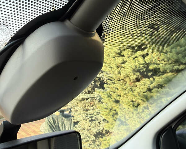 Белый Рено Трафик, объемом двигателя 2 л и пробегом 107 тыс. км за 24500 $, фото 19 на Automoto.ua