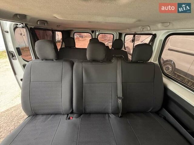 Білий Рено Трафік, об'ємом двигуна 1.6 л та пробігом 195 тис. км за 21300 $, фото 13 на Automoto.ua