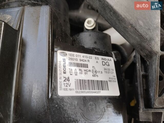 Білий Рено Трафік, об'ємом двигуна 1.6 л та пробігом 242 тис. км за 17700 $, фото 28 на Automoto.ua