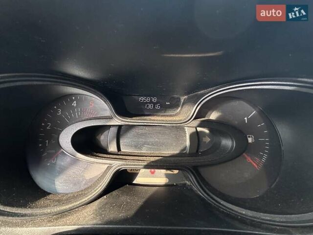 Білий Рено Трафік, об'ємом двигуна 1.6 л та пробігом 195 тис. км за 21300 $, фото 12 на Automoto.ua