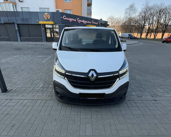 Белый Рено Трафик, объемом двигателя 1.6 л и пробегом 103 тыс. км за 16900 $, фото 7 на Automoto.ua