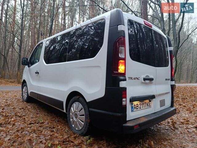 Белый Рено Трафик, объемом двигателя 1.6 л и пробегом 263 тыс. км за 15999 $, фото 33 на Automoto.ua