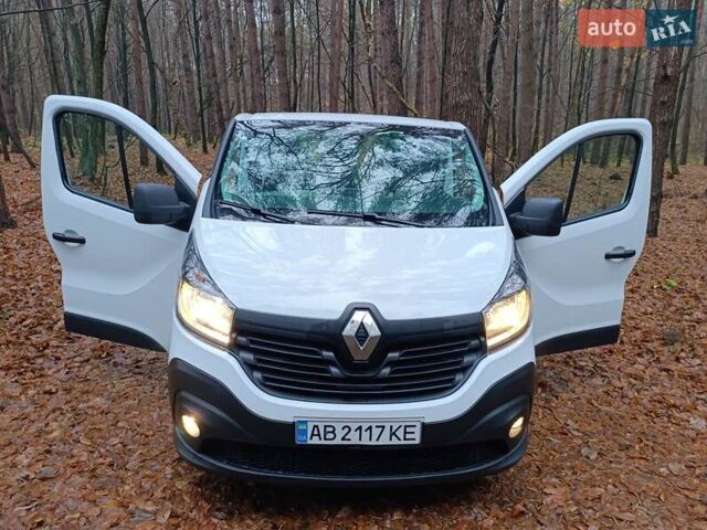 Белый Рено Трафик, объемом двигателя 1.6 л и пробегом 263 тыс. км за 15999 $, фото 11 на Automoto.ua