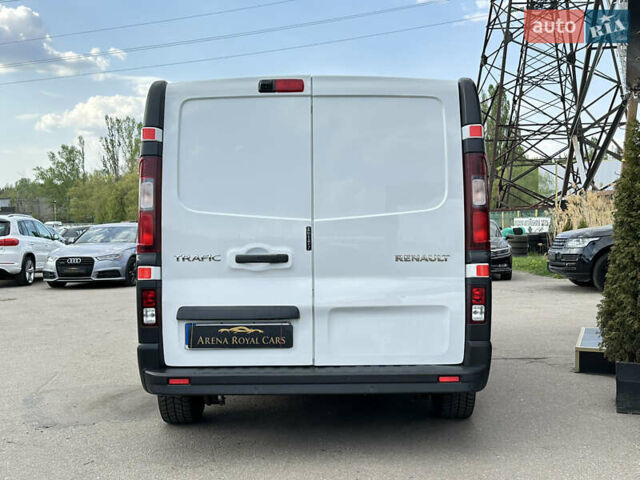 Белый Рено Трафик, объемом двигателя 1.6 л и пробегом 225 тыс. км за 17900 $, фото 10 на Automoto.ua