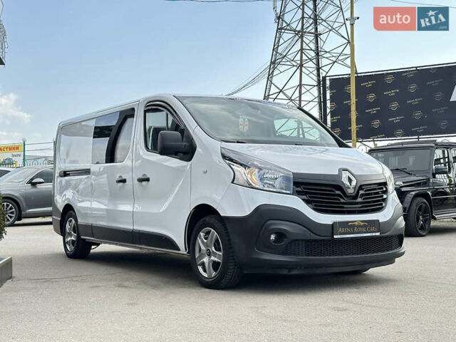 Белый Рено Трафик, объемом двигателя 1.6 л и пробегом 225 тыс. км за 17900 $, фото 8 на Automoto.ua