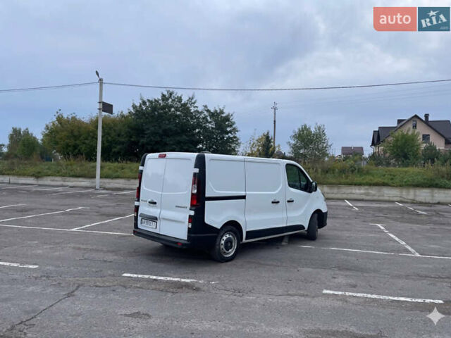 Белый Рено Трафик, объемом двигателя 1.6 л и пробегом 277 тыс. км за 12500 $, фото 2 на Automoto.ua