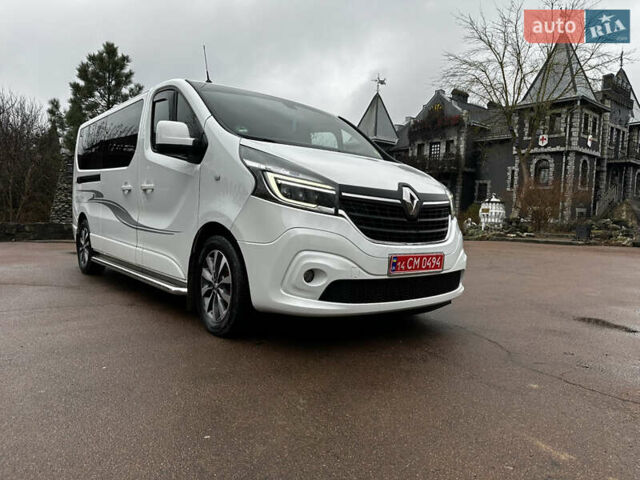 Белый Рено Трафик, объемом двигателя 2 л и пробегом 231 тыс. км за 25700 $, фото 11 на Automoto.ua