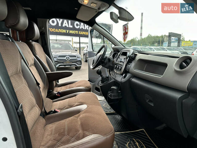 Белый Рено Трафик, объемом двигателя 1.6 л и пробегом 225 тыс. км за 17900 $, фото 20 на Automoto.ua