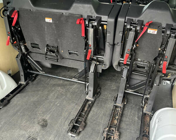 Белый Рено Трафик, объемом двигателя 1.6 л и пробегом 177 тыс. км за 18999 $, фото 66 на Automoto.ua