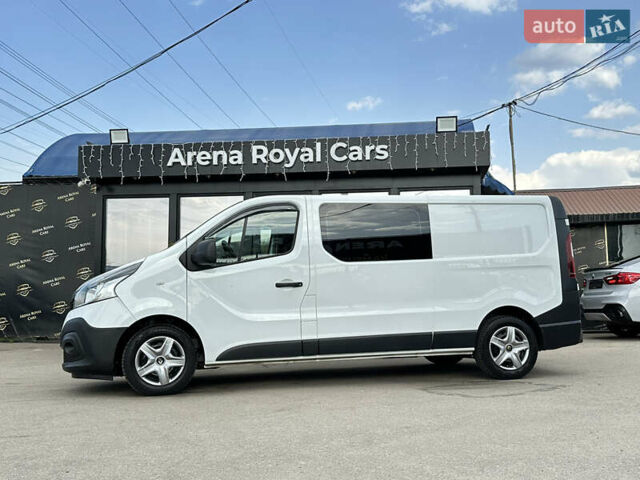 Белый Рено Трафик, объемом двигателя 1.6 л и пробегом 225 тыс. км за 17900 $, фото 4 на Automoto.ua