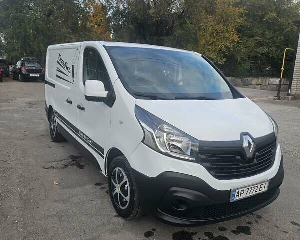 Белый Рено Трафик, объемом двигателя 1.6 л и пробегом 122 тыс. км за 16000 $, фото 8 на Automoto.ua