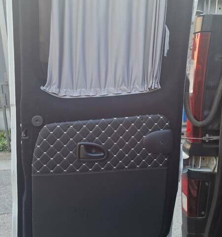 Белый Рено Трафик, объемом двигателя 2 л и пробегом 162 тыс. км за 26000 $, фото 8 на Automoto.ua