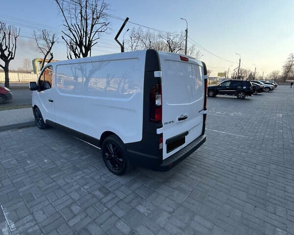 Белый Рено Трафик, объемом двигателя 1.6 л и пробегом 103 тыс. км за 16900 $, фото 11 на Automoto.ua