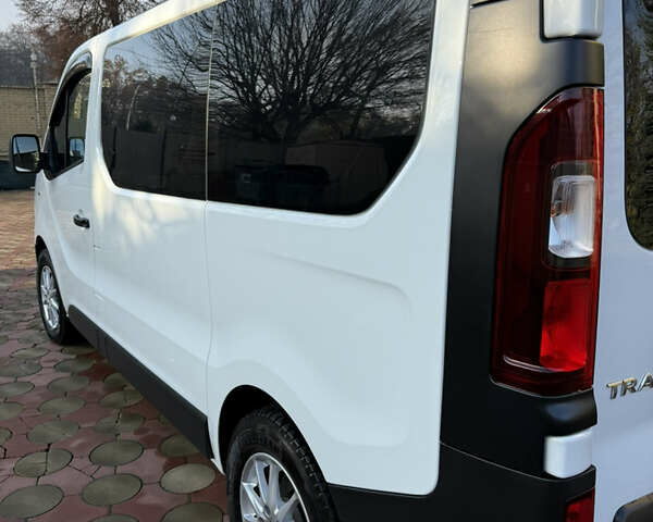 Белый Рено Трафик, объемом двигателя 2 л и пробегом 107 тыс. км за 24500 $, фото 34 на Automoto.ua