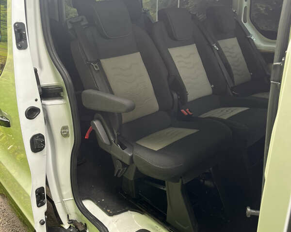 Белый Рено Трафик, объемом двигателя 1.6 л и пробегом 177 тыс. км за 18999 $, фото 53 на Automoto.ua