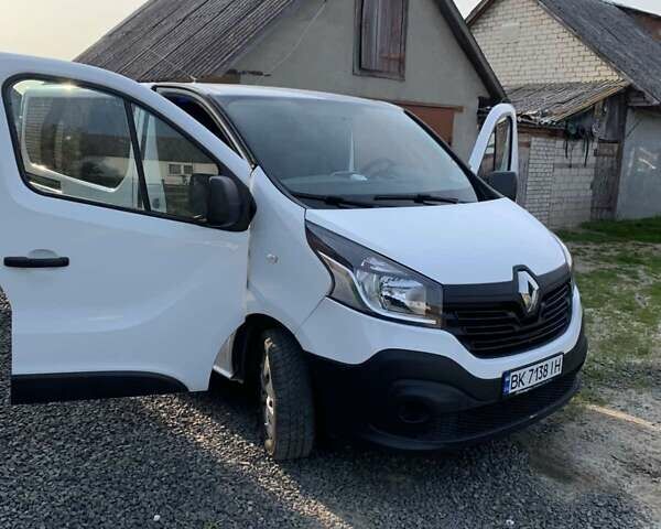 Білий Рено Трафік, об'ємом двигуна 1.6 л та пробігом 225 тис. км за 16800 $, фото 8 на Automoto.ua