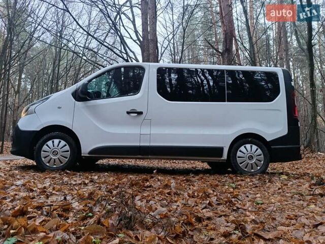 Белый Рено Трафик, объемом двигателя 1.6 л и пробегом 263 тыс. км за 15999 $, фото 30 на Automoto.ua