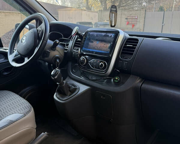 Белый Рено Трафик, объемом двигателя 2 л и пробегом 107 тыс. км за 24500 $, фото 21 на Automoto.ua