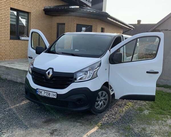Білий Рено Трафік, об'ємом двигуна 1.6 л та пробігом 225 тис. км за 16800 $, фото 9 на Automoto.ua