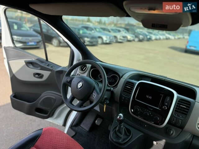 Білий Рено Трафік, об'ємом двигуна 1.6 л та пробігом 210 тис. км за 17500 $, фото 45 на Automoto.ua