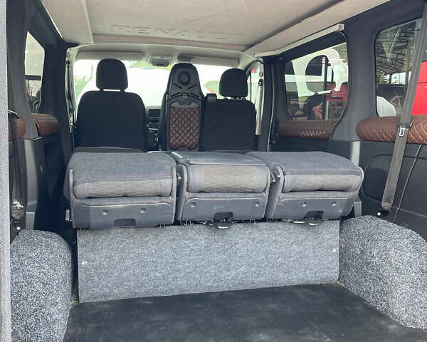 Белый Рено Трафик, объемом двигателя 1.6 л и пробегом 96 тыс. км за 17500 $, фото 72 на Automoto.ua