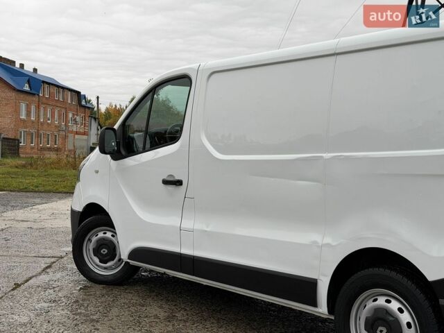 Белый Рено Трафик, объемом двигателя 2 л и пробегом 113 тыс. км за 17500 $, фото 22 на Automoto.ua