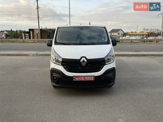 Белый Рено Трафик, объемом двигателя 1.6 л и пробегом 154 тыс. км за 15200 $, фото 1 на Automoto.ua