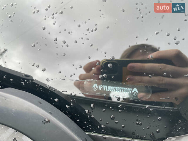 Білий Рено Трафік, об'ємом двигуна 1.6 л та пробігом 231 тис. км за 17000 $, фото 11 на Automoto.ua