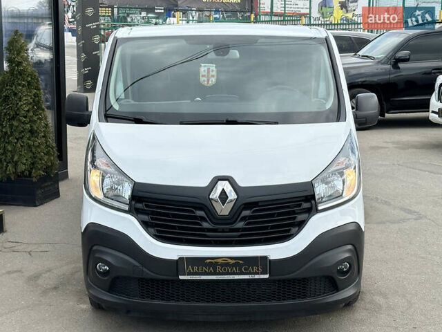 Белый Рено Трафик, объемом двигателя 1.6 л и пробегом 225 тыс. км за 17900 $, фото 7 на Automoto.ua