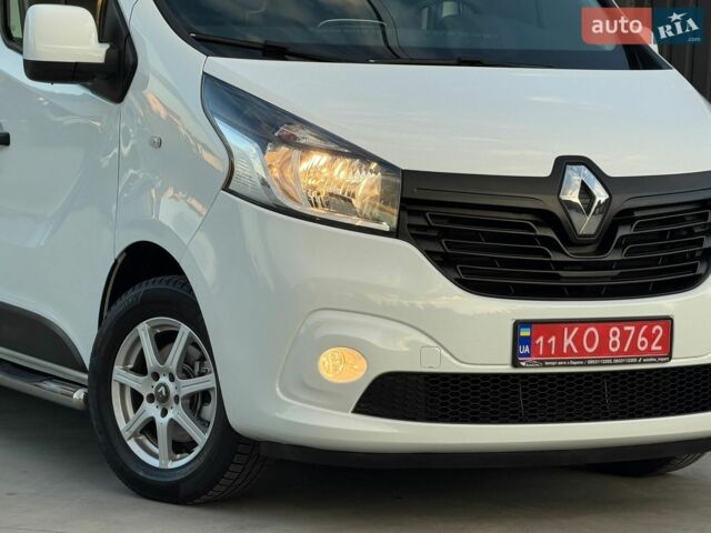 Білий Рено Трафік, об'ємом двигуна 1.6 л та пробігом 209 тис. км за 16700 $, фото 4 на Automoto.ua