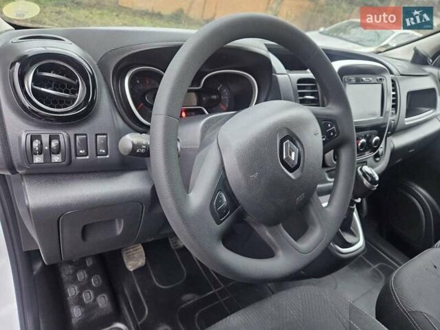 Білий Рено Трафік, об'ємом двигуна 2 л та пробігом 123 тис. км за 17900 $, фото 13 на Automoto.ua