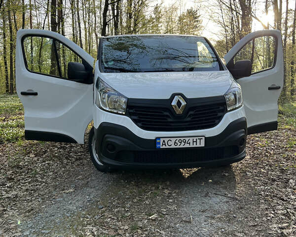 Белый Рено Трафик, объемом двигателя 1.6 л и пробегом 131 тыс. км за 13699 $, фото 6 на Automoto.ua
