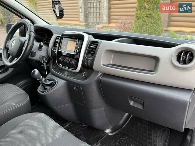 Белый Рено Трафик, объемом двигателя 1.6 л и пробегом 264 тыс. км за 18800 $, фото 53 на Automoto.ua