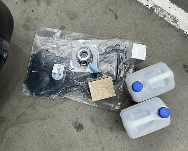 Белый Рено Трафик, объемом двигателя 1.6 л и пробегом 177 тыс. км за 18999 $, фото 82 на Automoto.ua