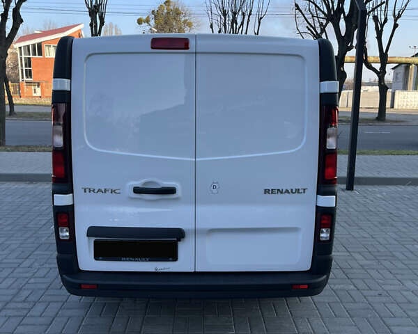 Белый Рено Трафик, объемом двигателя 1.6 л и пробегом 103 тыс. км за 16900 $, фото 12 на Automoto.ua