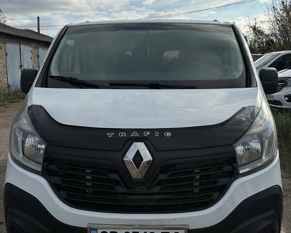 Білий Рено Трафік, об'ємом двигуна 1.6 л та пробігом 195 тис. км за 21300 $, фото 1 на Automoto.ua