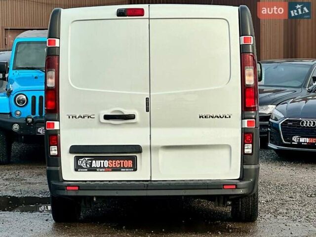 Белый Рено Трафик, объемом двигателя 1.6 л и пробегом 227 тыс. км за 17700 $, фото 8 на Automoto.ua