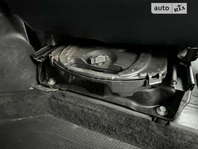 Белый Рено Трафик, объемом двигателя 1.6 л и пробегом 190 тыс. км за 14299 $, фото 20 на Automoto.ua