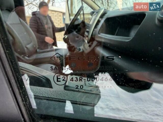 Білий Рено Трафік, об'ємом двигуна 2 л та пробігом 191 тис. км за 21700 $, фото 35 на Automoto.ua