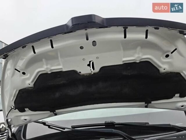 Белый Рено Трафик, объемом двигателя 2 л и пробегом 177 тыс. км за 24500 $, фото 45 на Automoto.ua