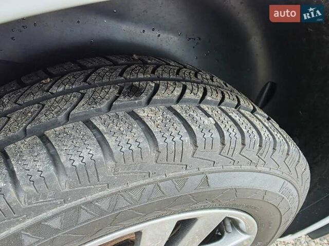 Белый Рено Трафик, объемом двигателя 2 л и пробегом 177 тыс. км за 24500 $, фото 12 на Automoto.ua