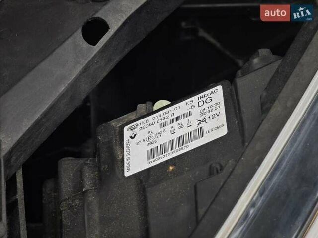 Білий Рено Трафік, об'ємом двигуна 2 л та пробігом 173 тис. км за 16100 $, фото 77 на Automoto.ua