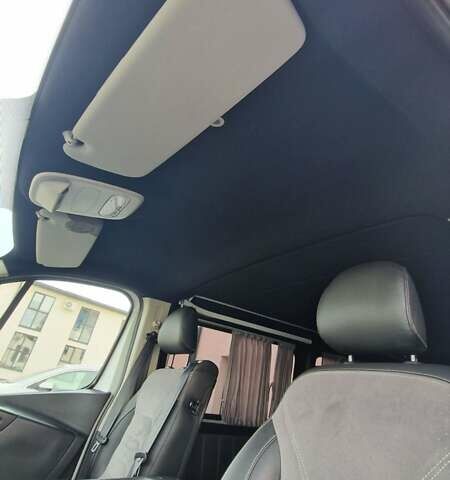 Білий Рено Трафік, об'ємом двигуна 2 л та пробігом 240 тис. км за 20999 $, фото 25 на Automoto.ua