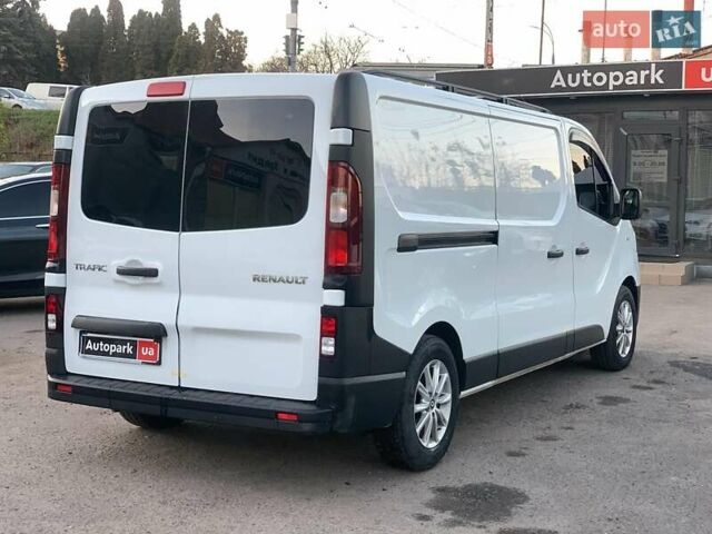 Белый Рено Трафик, объемом двигателя 2 л и пробегом 207 тыс. км за 18790 $, фото 4 на Automoto.ua