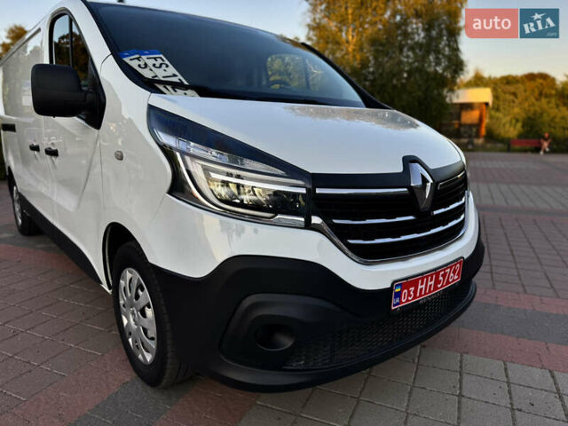 Белый Рено Трафик, объемом двигателя 2 л и пробегом 91 тыс. км за 20800 $, фото 7 на Automoto.ua