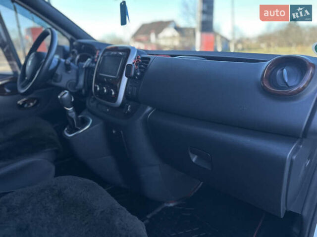 Білий Рено Трафік, об'ємом двигуна 2 л та пробігом 230 тис. км за 25500 $, фото 41 на Automoto.ua